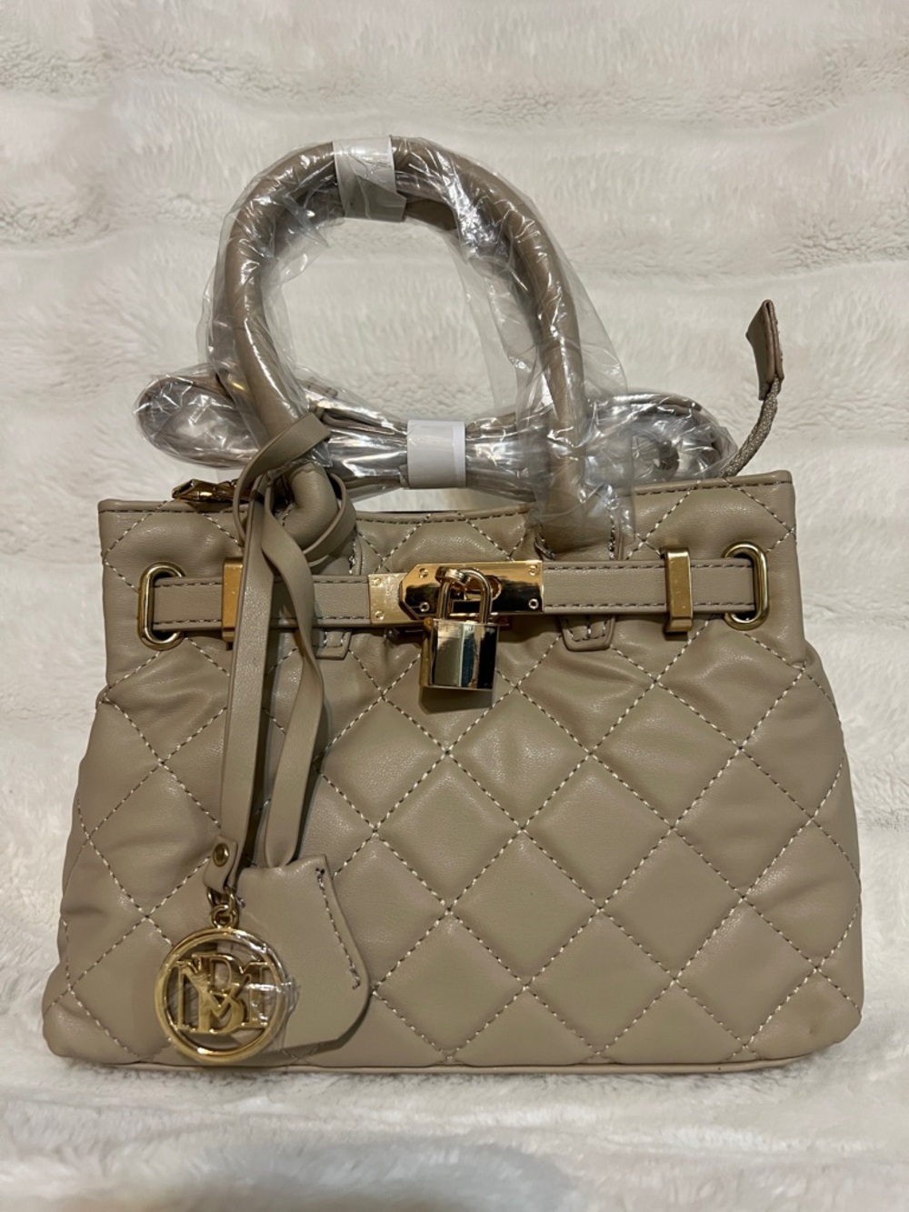 Badgley Mischka Small Diamond Quilted Beige Top-Handle Satchel Handbag